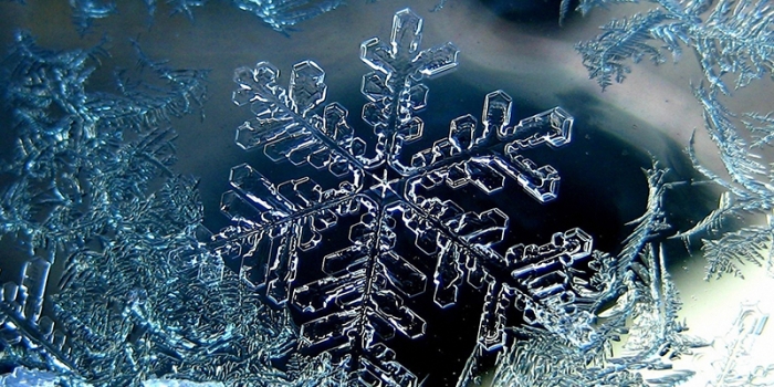 El momento en que se forma un copo de nieve